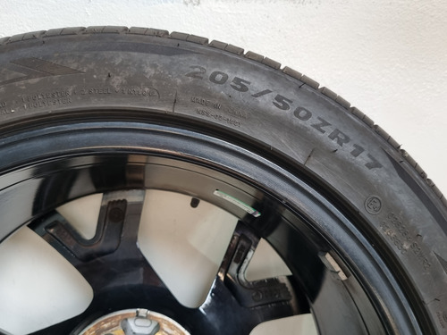 Uma Roda Polo 2023 Aro 17 Com Pneu 205 50zr17 Minerva Avulsa (Usado)