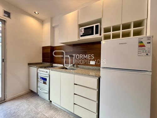 Venta Departamento 1 Ambiente Con Patio A Metros Del Mar, Plaza Colón, Mar Del Plata