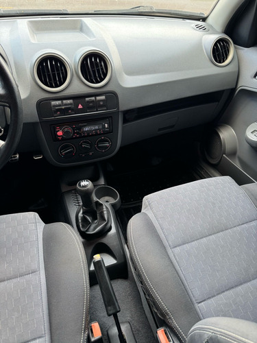 Volkswagen Parati 1.6 Track & Field Total Flex 5p