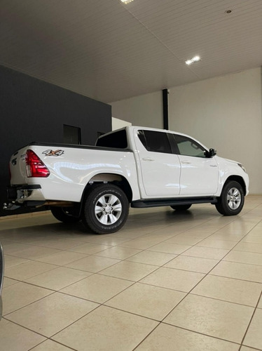 Imagem 3 de 8 de Toyota Hilux Srv 4x4 Tdi Diesel 2.8 Aut