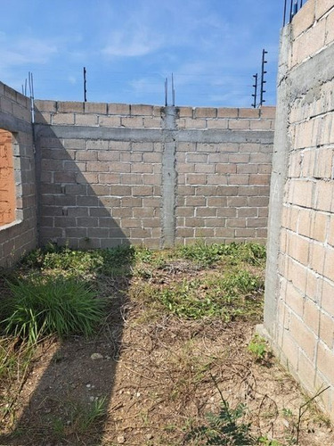 Terreno En Venta Con Construcción Avanzada En Berriozábal, Chiapas