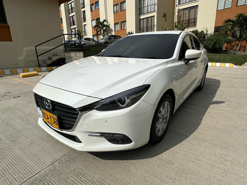 Mazda 3 2.0 Touring