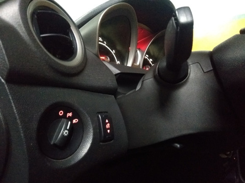 Ford Fiesta Kinetic Kd 1.6 Design 120cv Titanium 2013