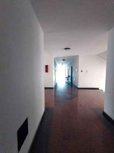 Imagen 9 de 16 de Oficina En Urbanizacion La Arboleda, Maracay