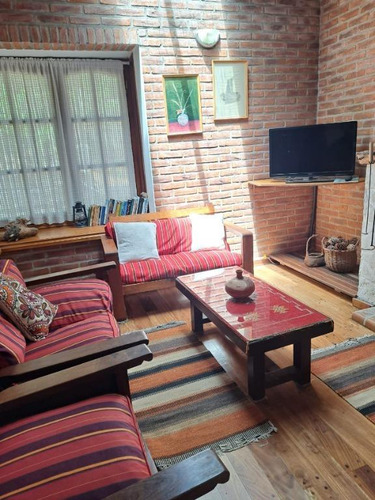 Casa En Venta - 2 Dormitorios 2 Baños - 675mts2 - Mar De Las Pampas
