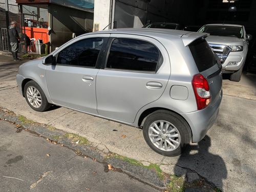 Toyota Etios 1.5 Xls