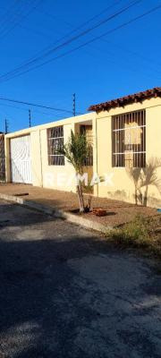 Casa Quinta  En Ciudad Jardín Nueva Toledo. Av. Rotaria