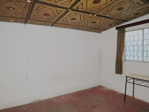 Terreno Más Casa A Reciclar En La Teja