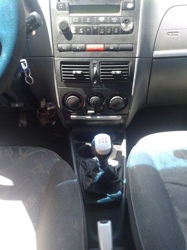 Imagen 12 de 20 de Fiat Palio Weekend 2006 1.8 Elx Aa