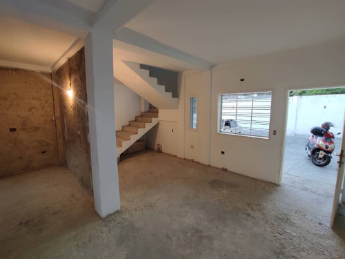 Imagen 5 de 17 de Townhouse En Venta En El Limon, Arias Blanco 04121994409