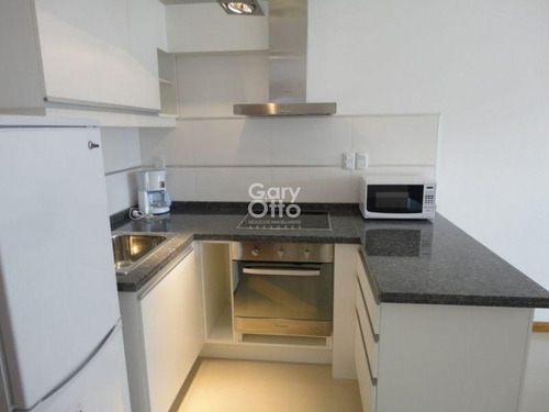 Imagen 4 de 13 de Apartamento En Venta En Primera Linea Playa Mansa - Parrillero