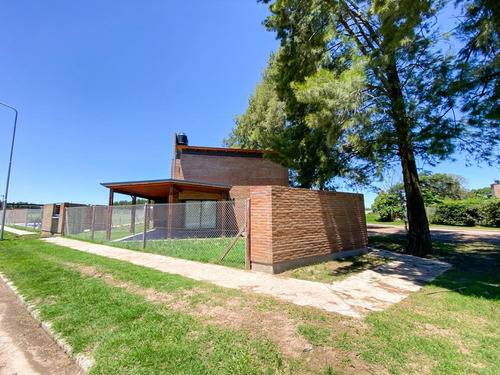 Condo Del Pinar - Dúplex Dos Dormitorios En Venta En General Lagos