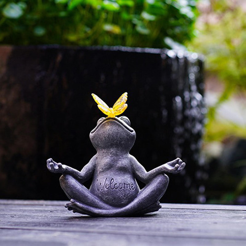 Frog Statue Solar Decor Creative Waterproof Resin