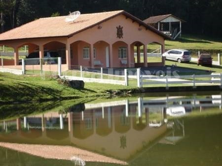 Lindo Sitio Rico Em Agua Em Juquitiba-sp