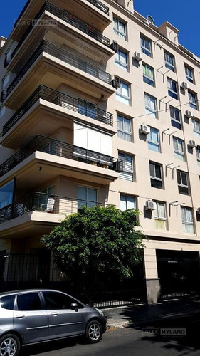 Imagen 12 de 17 de Departamento 2 Ambientes En Venta - Olivos-vias/maipu