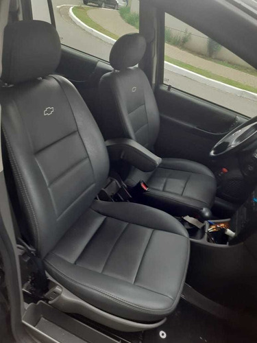 Chevrolet Zafira, 5 Portas, 7 Lugares, Automática 2.0 Flex