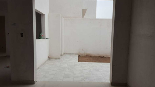 Imagen 8 de 10 de Casa En Venta En Cerrada Bisonte En Palma Real