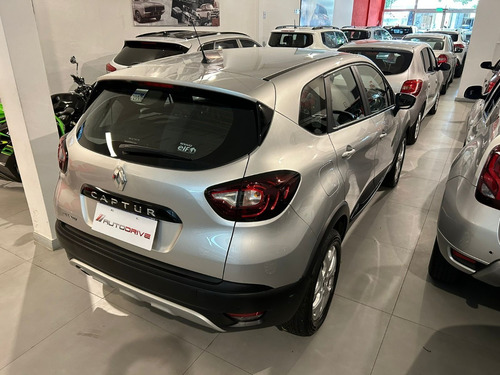 Imagen 4 de 25 de Renault Captur Zen 2.0 Mt 2018
