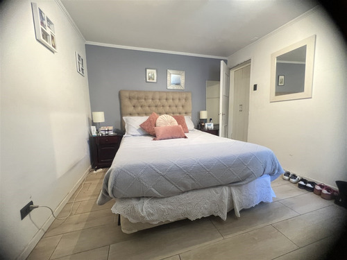 Casa En Venta De 3 Dorm. En La Florida