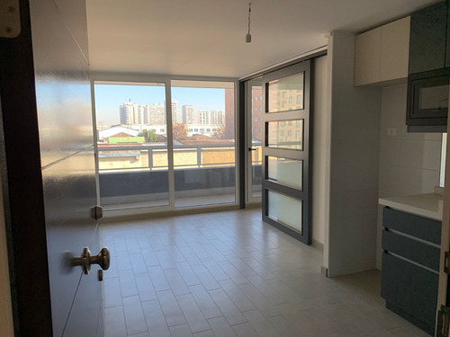 Arriendo Departamento Nuevo. Calle Zenteno, 1d