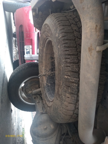 Toyota Hilux Srv 4x2 - 2019