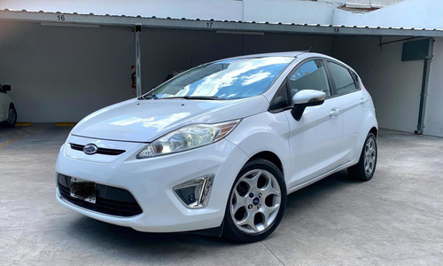 Ford Fiesta Kinetic Design 1.6 Design 120cv Titanium 2013