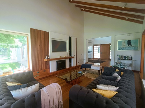 Venta Casa 5d5b10e1b - Sector Sta Esther/ Lo Pinto Chicureo