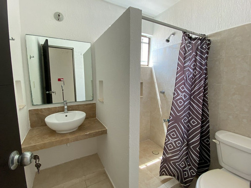 Casa Amueblada En Renta/venta En Las Americas Ii