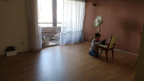 Departamento Ñuñoa, 2 Dormitorios, Cerca Metro.