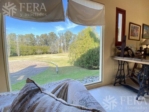 Imagen 13 de 17 de Venta De Casa De 3 Ambientes Con Jardin, Quincho Con Parrilla Y Piscina En Campos De Roca I (27609)
