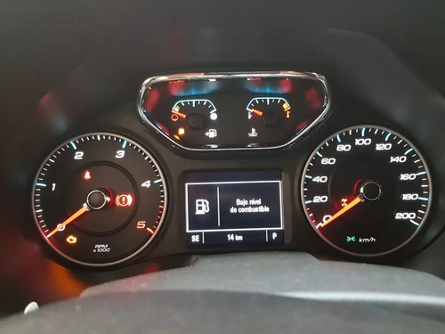 Imagen 4 de 19 de Chevrolet Trailblazer 4x4 At 3 Filas De Asientos 0km 2023 Go