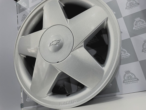 Imagem 3 de 4 de Jogo De Roda Wind Calibra Aro 17 4x100 Volcano