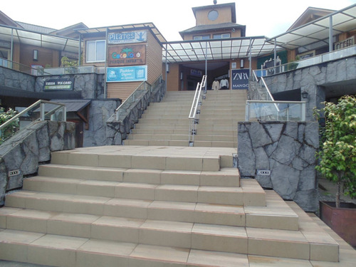 Local Comercial En Centro De Pucón - O´higgins Y Colo Colo.