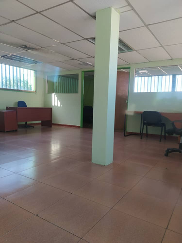 Re/max Abba Ofrece En Alquiler Galpón Con Excelente Ubicación, Autopista De La Zona Industrial Mesones, Cerca De La Entrada Del Peaje, Barcelona/anzoátegui.
