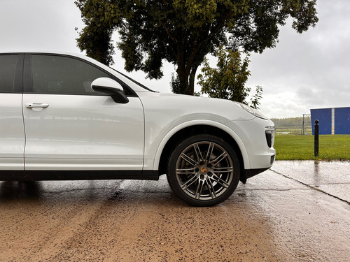 Porsche Cayenne S Platinum Edition
