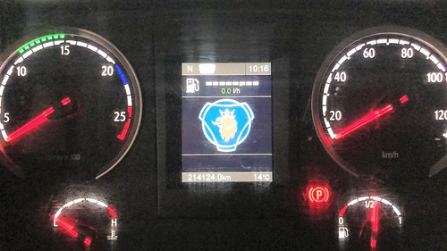 Imagem 8 de 15 de Scania R 440 Highline 6x2 2018 / 2018 Autom. 214.000 Km
