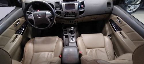 Imagen 9 de 16 de Toyota Sw4 4x4 At 7 Asientos