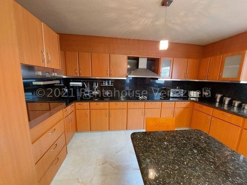 Imagen 7 de 21 de Livy Ramírez Vende Casa En Macaracuay Mls #23-13420