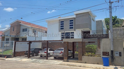 | Casa En Venta Al Este De Barquisimeto Zona El Pedregal  Cod  2 - 4 - 4 - 4 - 4 - 5  Mp |