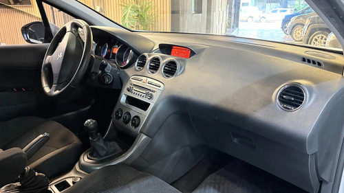 Peugeot 408 2.0 Allure 143cv