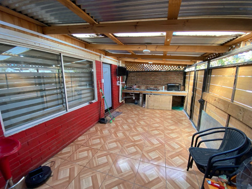Venta De Comoda Casa En Curacaví