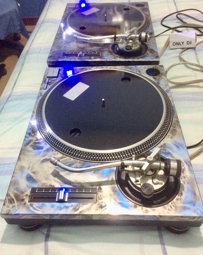 2 Platos Technics Sl 1200 Mk2 Con Agujas Ortofon Omega (Usado)