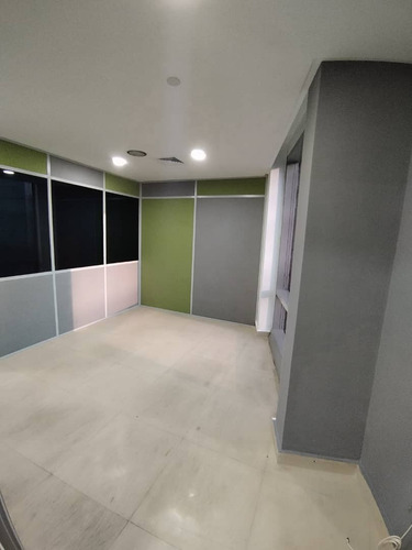 Imagen 3 de 8 de Alquiler Oficina Las Quintas Naguanagua 186292 Mp
