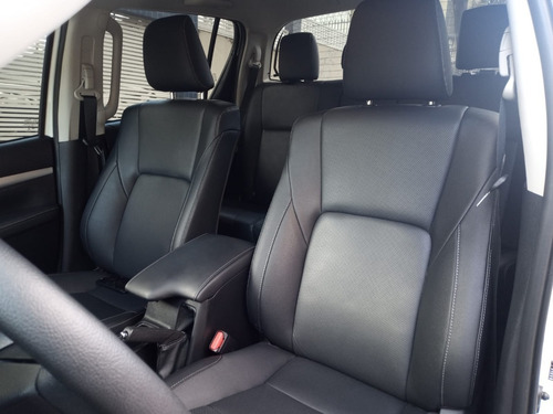 Imagem 6 de 10 de Hilux Srx Cab Dupla 4x4 Automatica