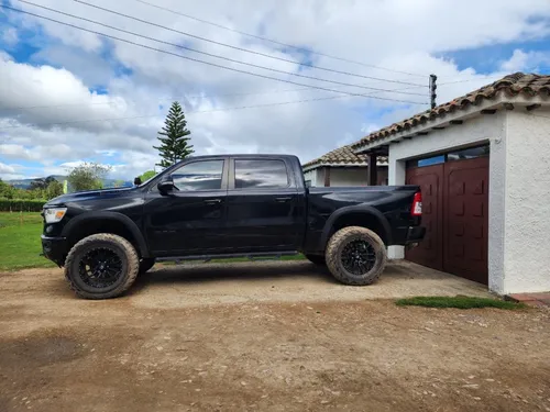 Ram 1500 Hibrida Modificada 2022 . Sin Pico Y Placa Off Road