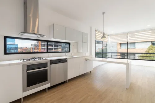 Apartamento En Arriendo/venta En El Chicó. Cod V13974