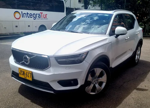 Volvo XC40 2.0 D4 Awd Momentum