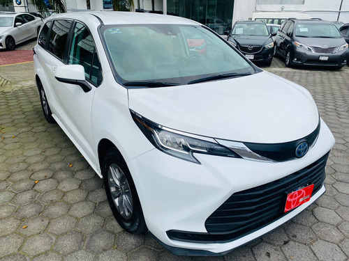 Toyota Sienna 3.5 Le At