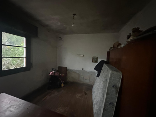Venta Casa En Malvin - 3 Dormitorios, Garaje. A Reciclar