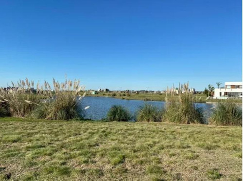 Imagen 4 de 26 de San Sebastian - Lote Con Salida A La Laguna 938 M²